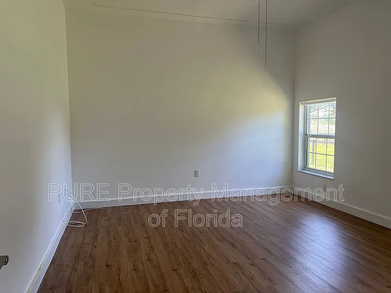 14232 SW 8th Ave — Photo 34
