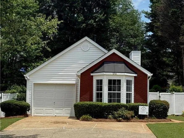 214 Chelsea Ct, Woodstock, GA 30189