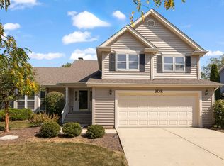 908 Elm St, Naperville, IL 60540