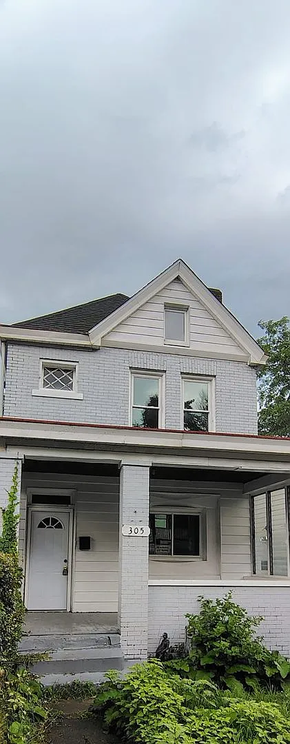 3 bed, 1.5 bath, 1700 sqft, $1,507 — Photo 1