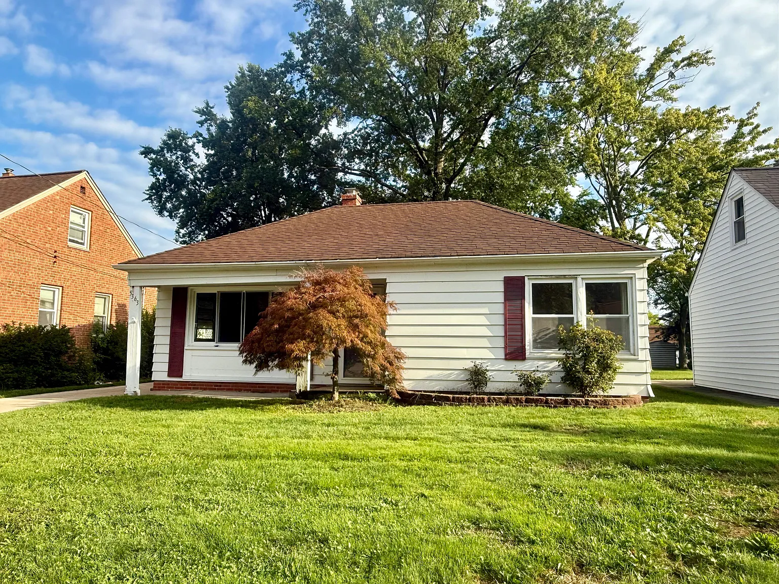 3 bed, 1218 sqft, $2,300 — Photo 1