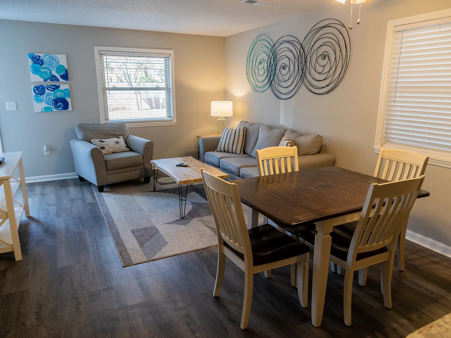 2 bed, 1.5 bath, 1500 sqft, $1,650 — Photo 3