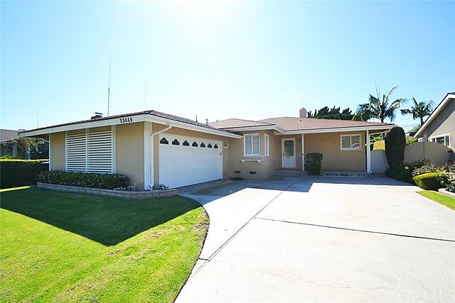 1st image of 23449 Evalyn Ave