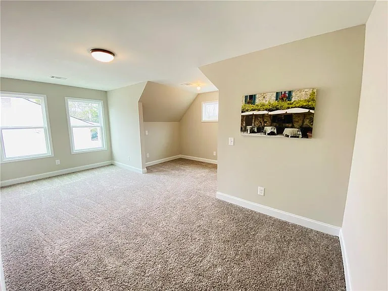6960 Diana Cir — Photo 40