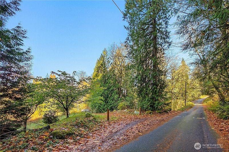 2nd image of 25520 SE Old Black Nugget Road