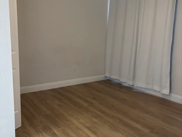 3501 Bernard St #11B — Photo 12