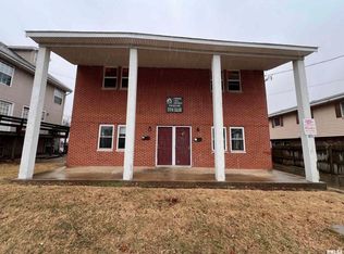 310 W College St #1, Carbondale, IL 62901