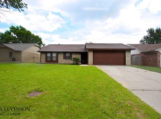 7916 Wilshire Hills Dr, Oklahoma City, OK 73132