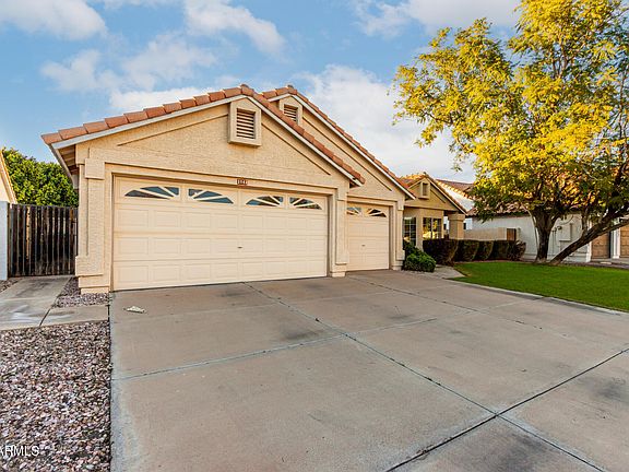 5th image of 3842 S HAWTHORN Drive