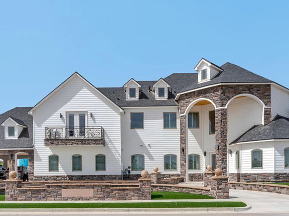 3rd image of 14509 Tierra Spring Ave