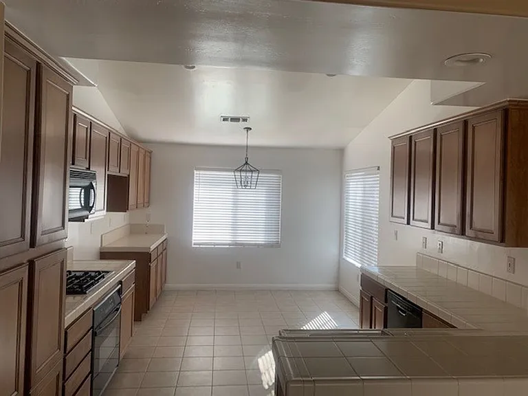 113 Cedmont Dr — Photo 4