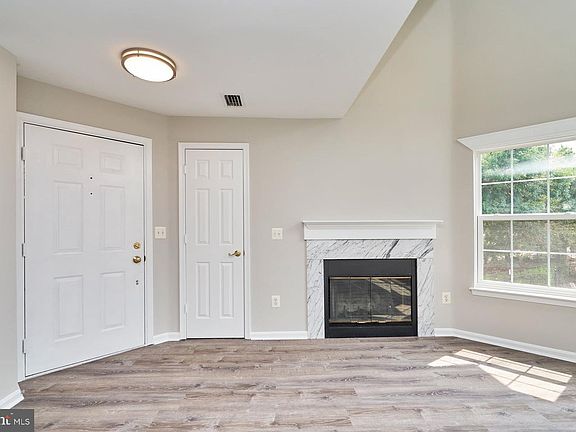 4th image of 5612 Willoughby Newton Dr Unit 28