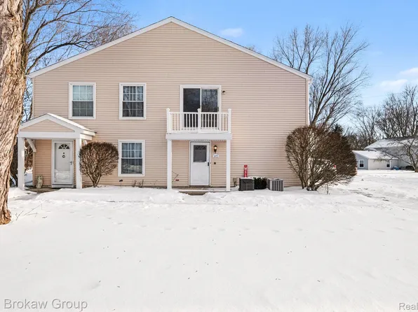 1472 Hunters Ridge Ct, Davison, MI 48423