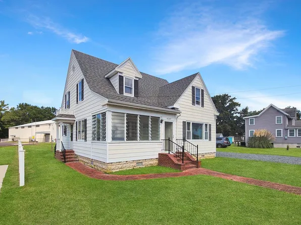 4249 Pension St, Chincoteague, VA 23336