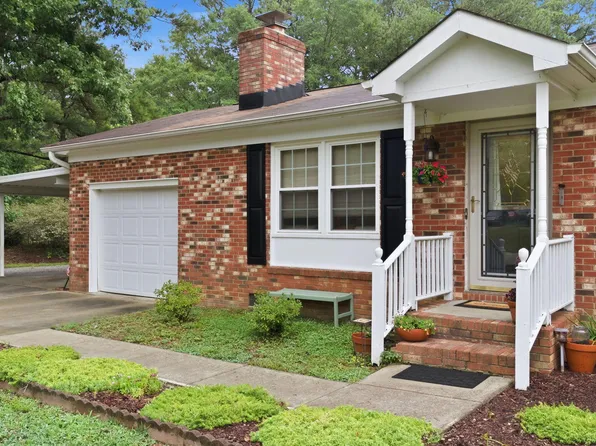 2744 Brantley Dr, Apex, NC 27539