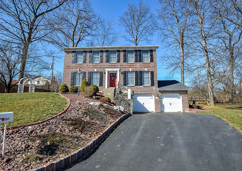 1st image of 3529 Skyline Dr