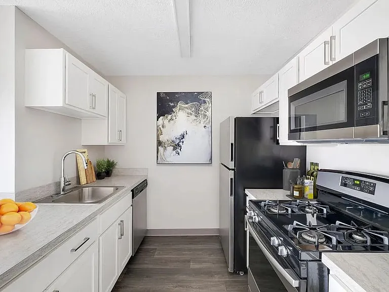 Cherry Tree Village Apartments — Photo 55