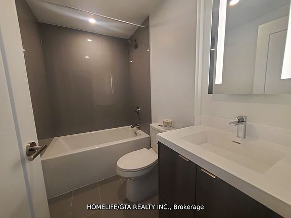 5th image of 30 Inn On The Park Dr #3806