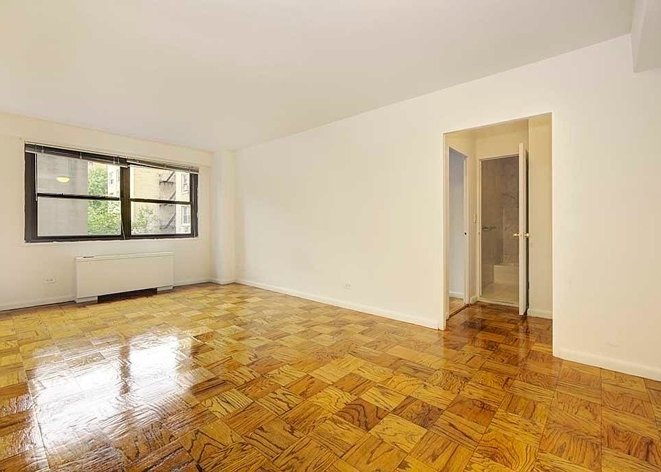 1st image of 300 W 55th St APT 7Y