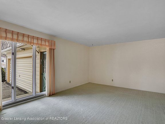 5th image of 5030 Geraldine Dr
