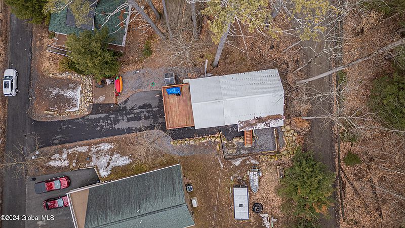 3rd image of 42 Sylvan Road