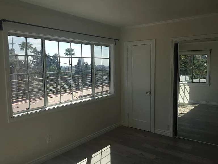 1131 Sunvue Pl — Photo 10