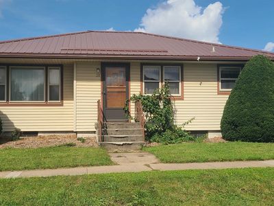 133 E Greene St, Postville, IA, 52162