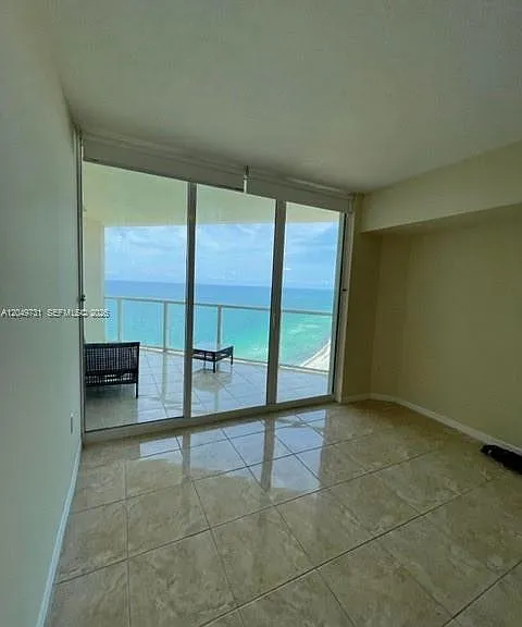 16699 Collins Ave #3910 — Photo 5