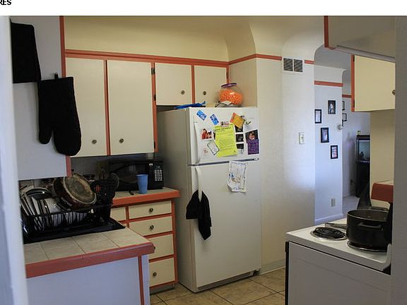 2nd image of 3635 Latham Ct