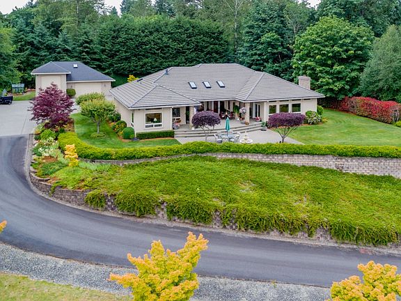 2nd image of 10 66th Ave E