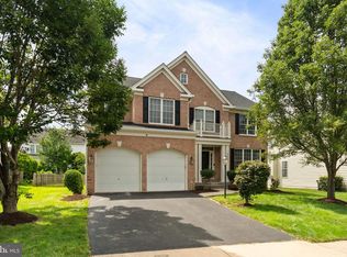 8208 Kerfoot Dr, Gainesville, VA