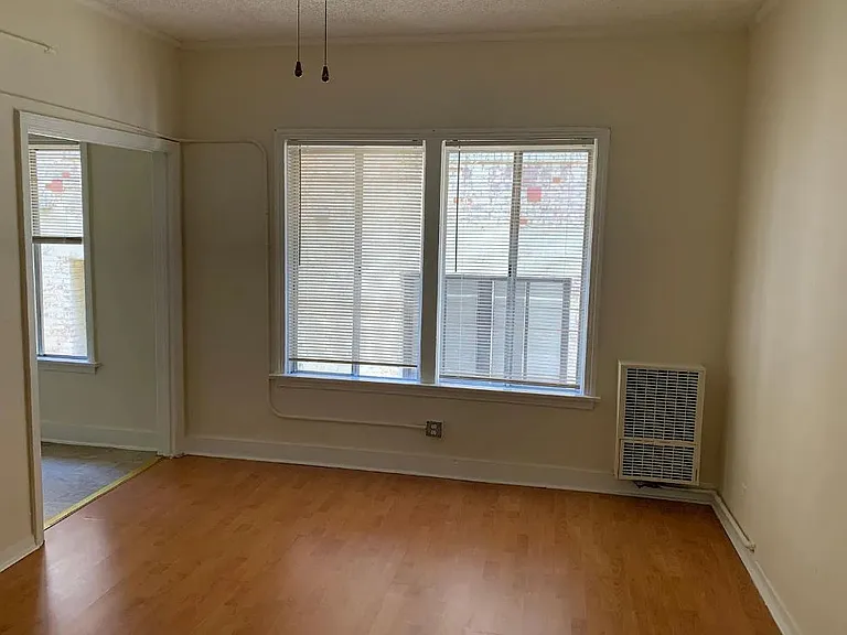 Catalina Apartments — Photo 6