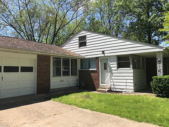 3rd image of 1111 N Niles Ave