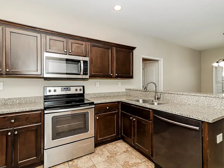 49 Celtic Ct — Photo 9