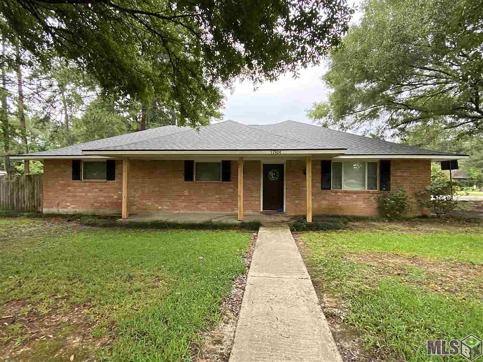 1st image of 17104 Chickasaw Ave
