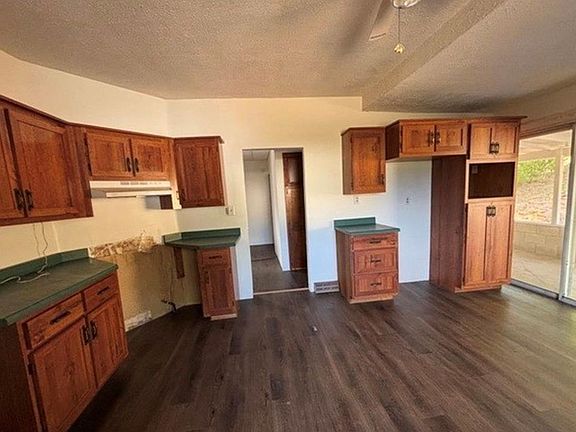 4th image of 106 S Highland Ave