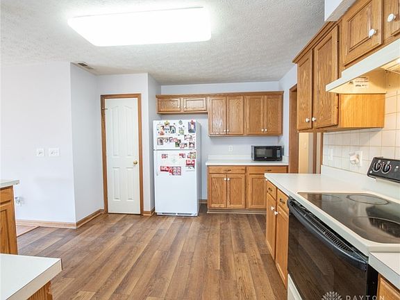 5th image of 2550 Renwick Way