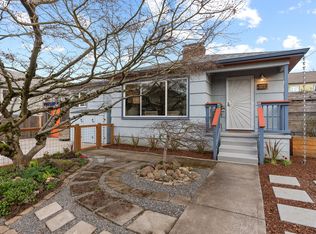 59 NE Russet St, Portland, OR 97211