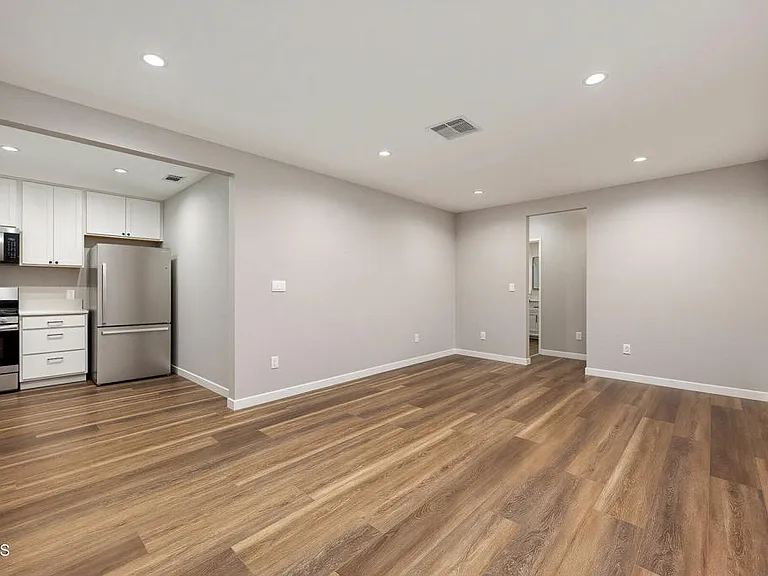 4419 Corliss St — Photo 4