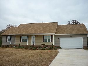 3rd image of 110 Glen Cove Dr