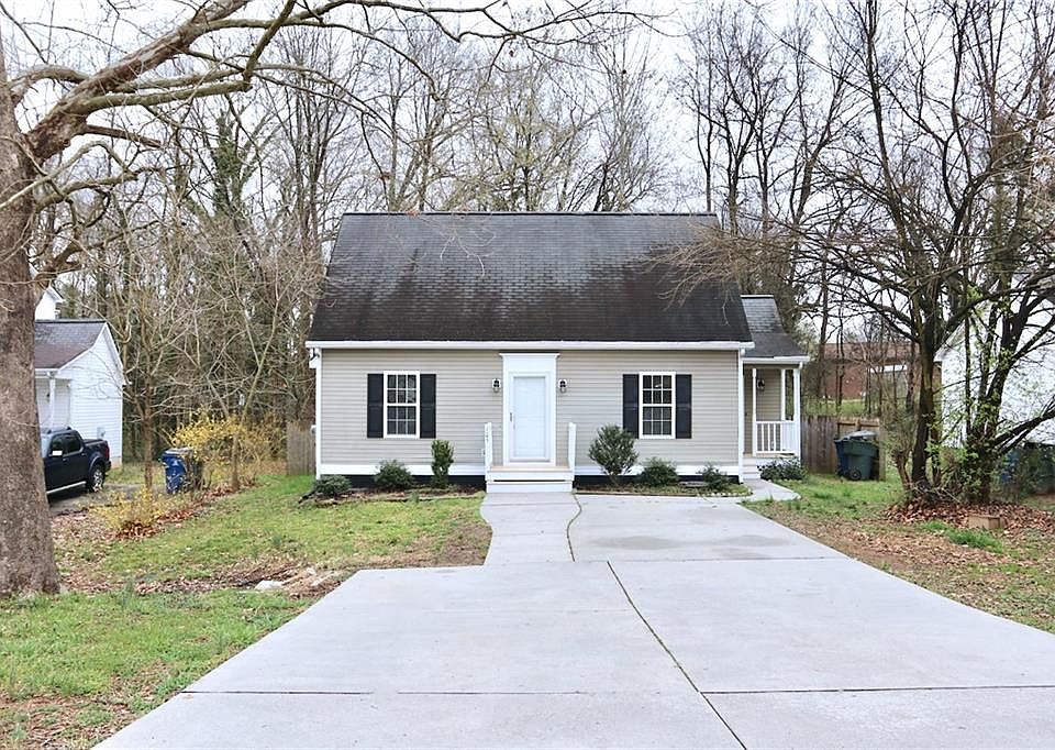 1st image of 105 Oakgrove Dr