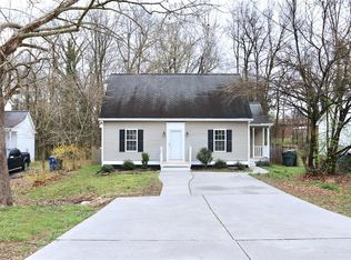 105 Oakgrove Dr, Graham, NC 27253
