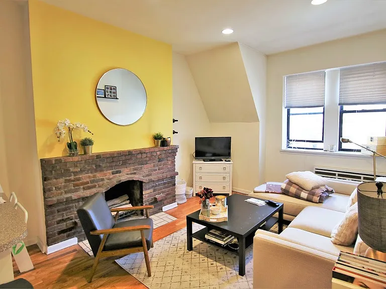 156 W 75th St #5B — Photo 3