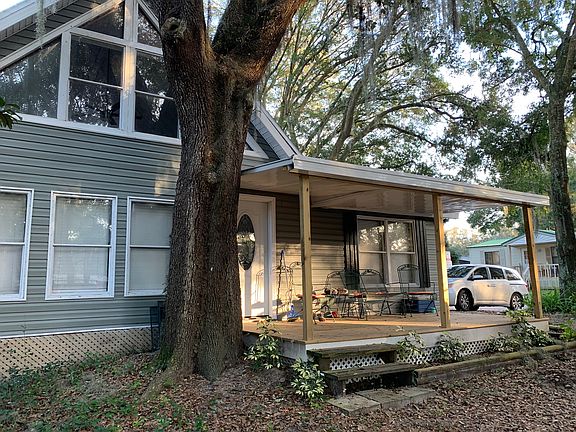 4th image of 10502 Bay Hills Cir