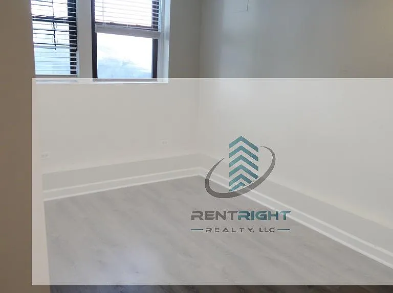 1249-55 W Henderson St #12511 — Photo 10
