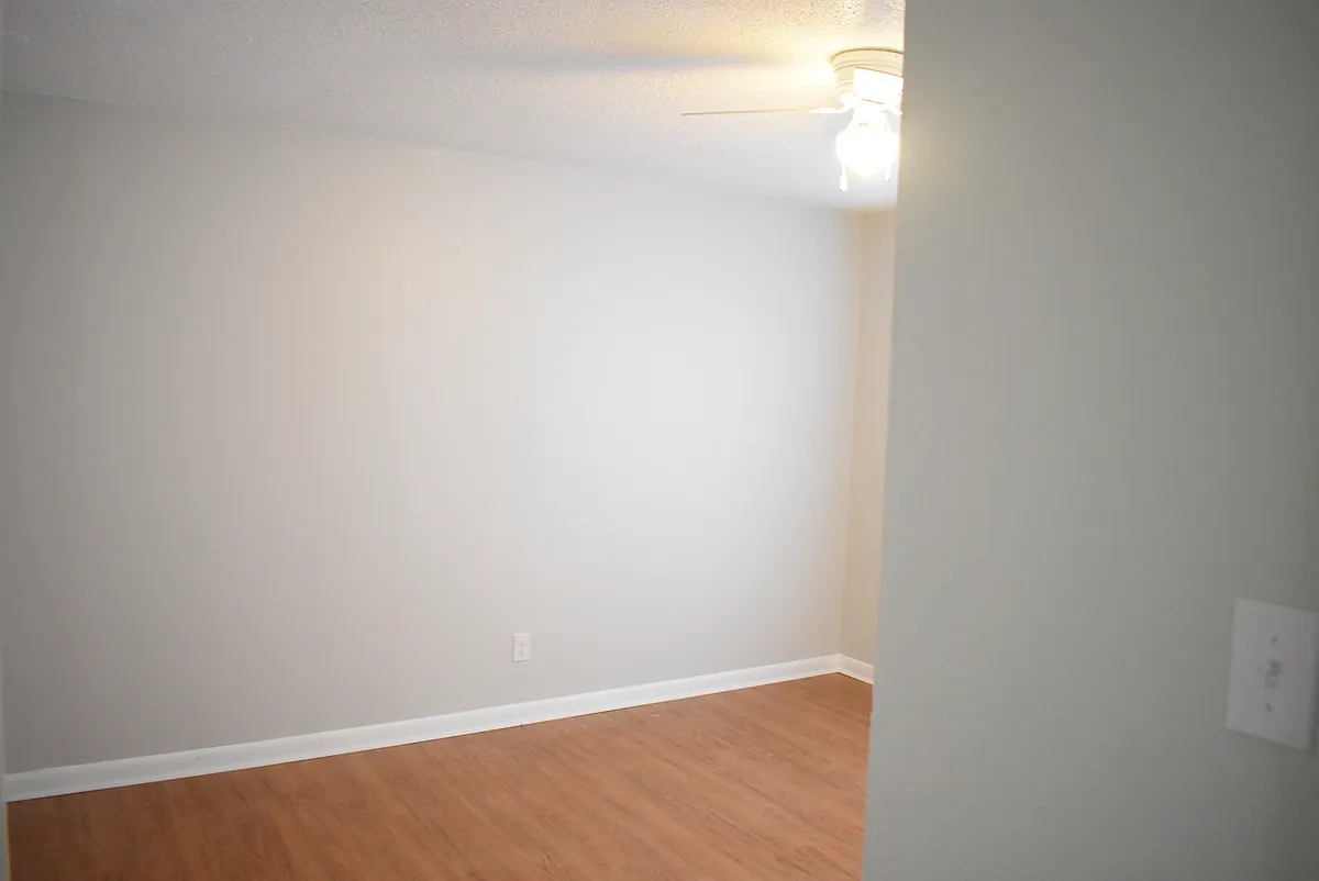 Building Photo - 2433 Woden Rd #3