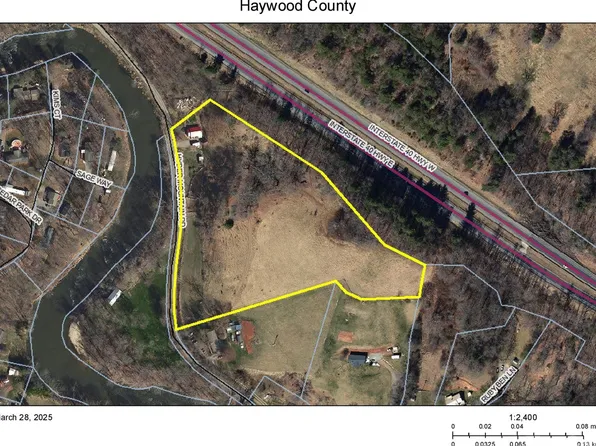 1208 Hyder Mountain Rd, Clyde, NC 28721