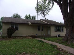 313 Meek Ave, Arkansas City, KS 67005