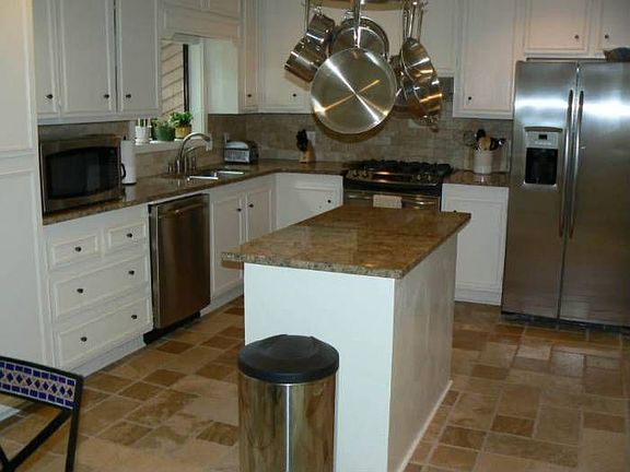 Updated Kitchen w/Granite