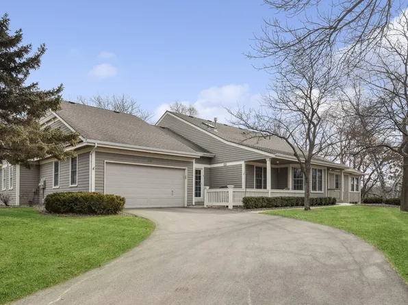 838 Ivy Ln, Eagan, MN 55123
